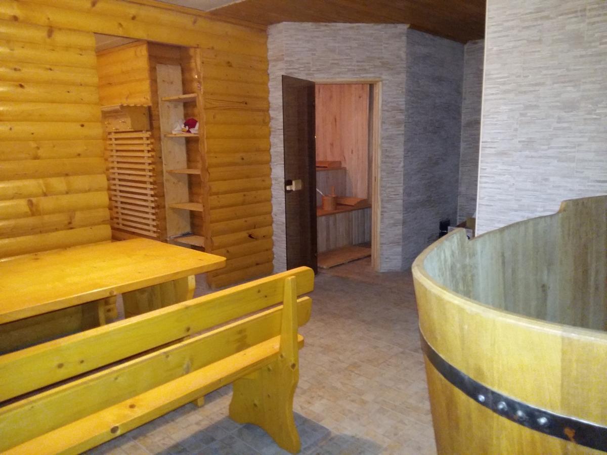 Villa Kameliya Truskavets Luaran gambar